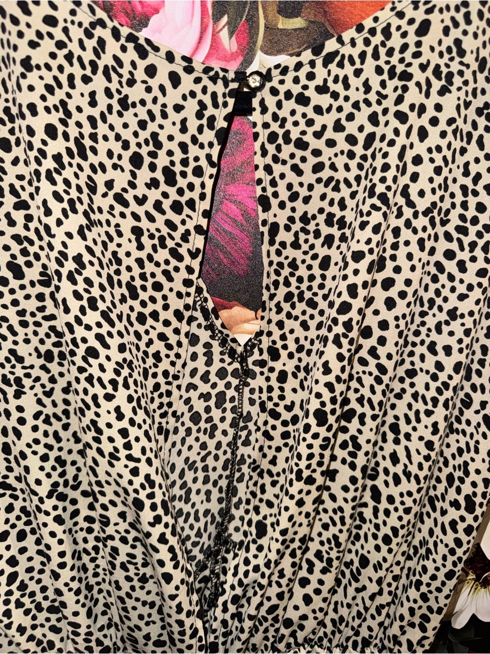 Francesca's Collections Beige and Black Leopard Print Open-Back Romper, M - Picture 8 of 13